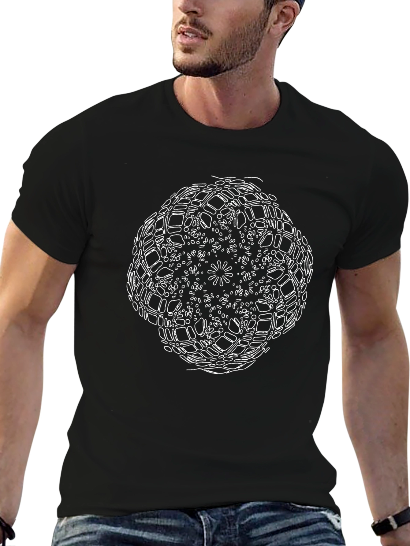Camiseta Negra con Diseño Abstracto Mandala