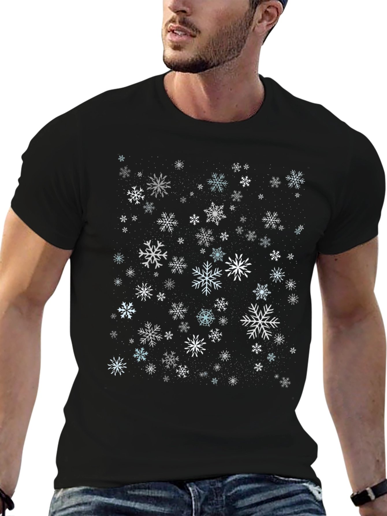 Camiseta Negra con Estampado de Copos de Nieve Invernal
