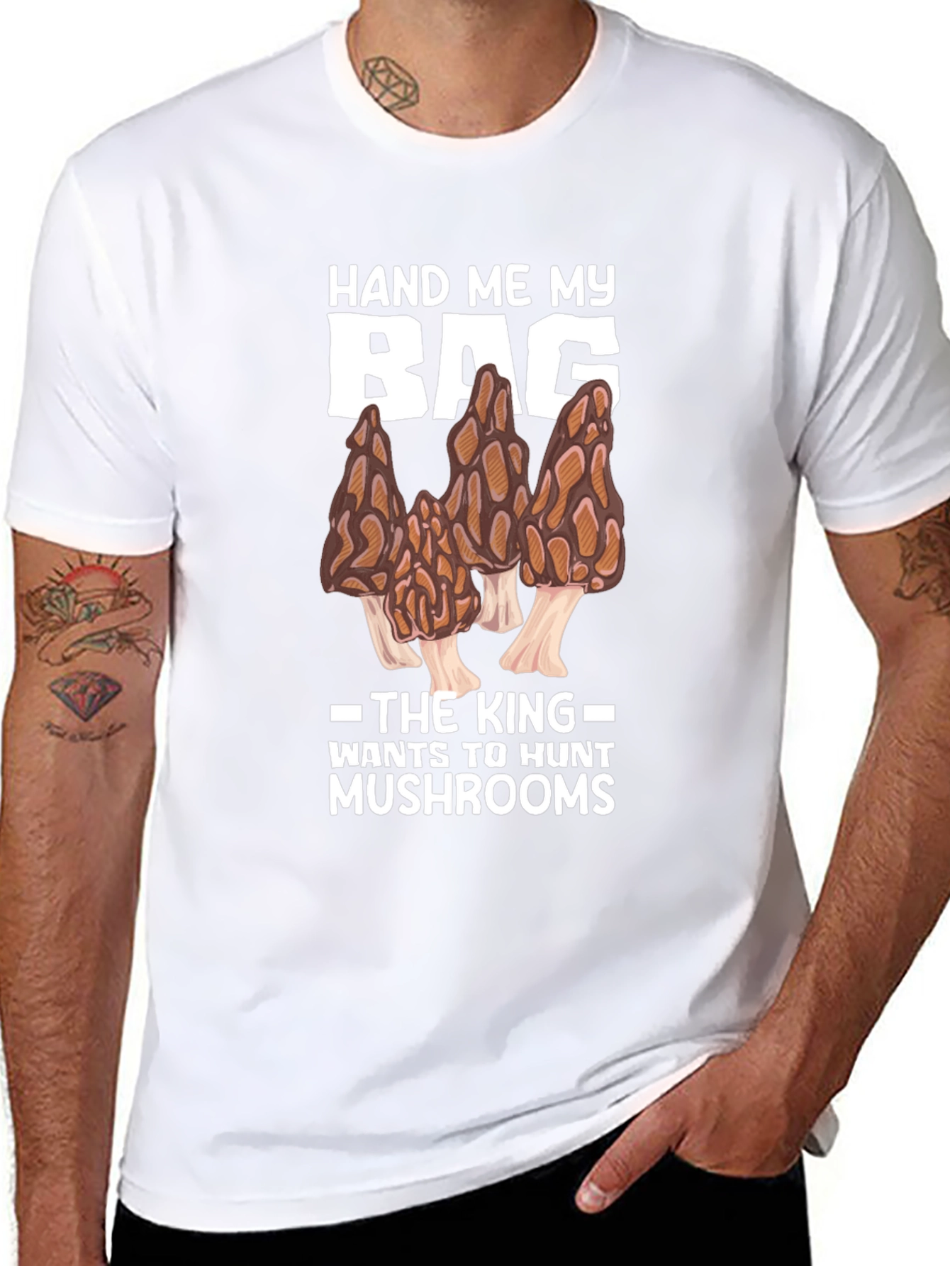 Camiseta Negra: El Rey Caza Setas