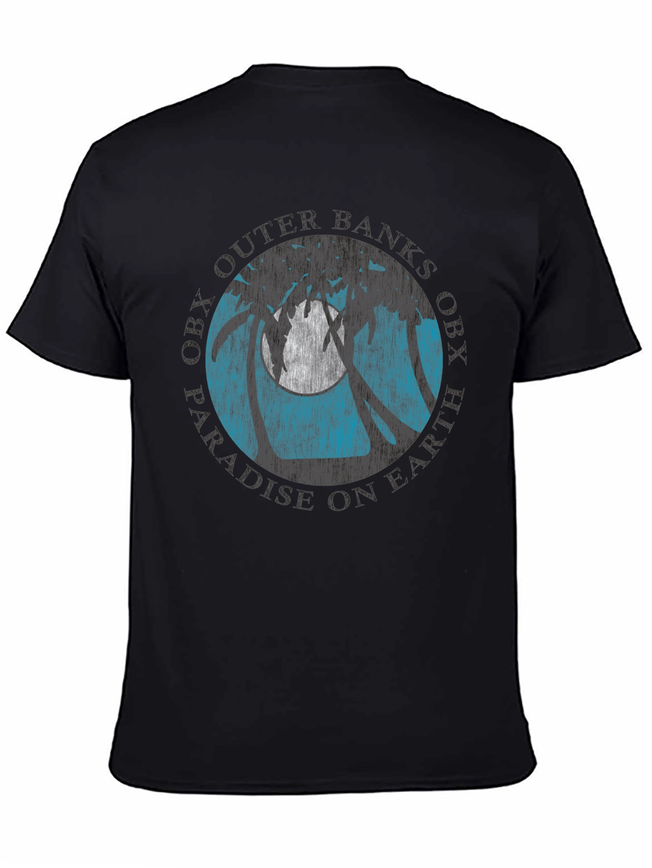 Camiseta Negra con Diseño Tropical OBX