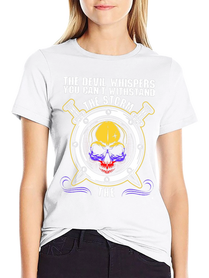 Camiseta The Devil Whispers con Diseño de Calavera