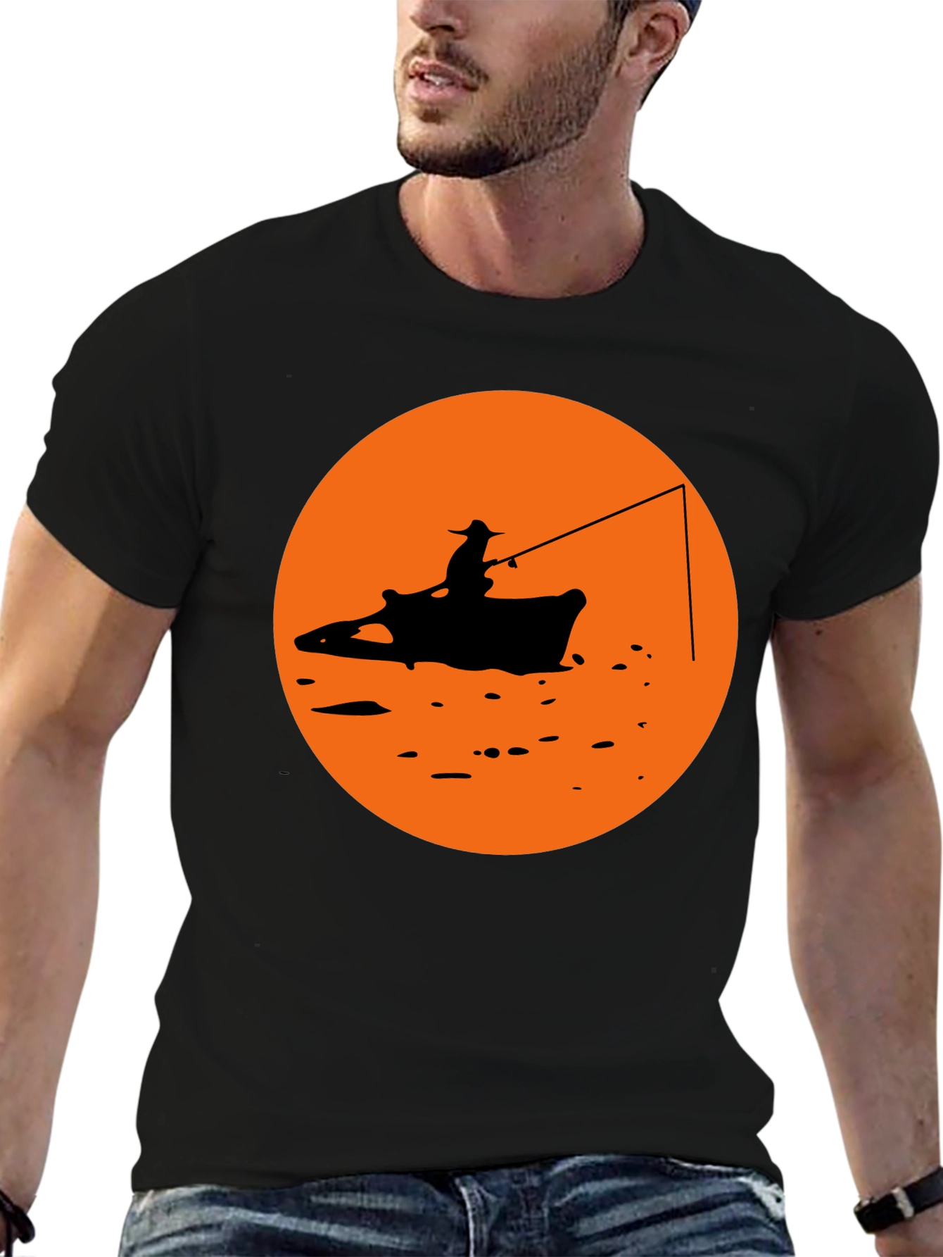 Camiseta Negra Estampado Pescador Atardecer Naranja