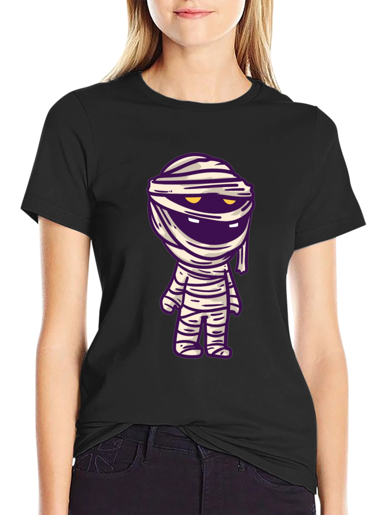 Camiseta Negra con Diseño de Momia Divertida