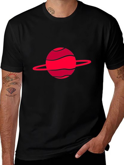 Camiseta negra con diseño de planeta rojo