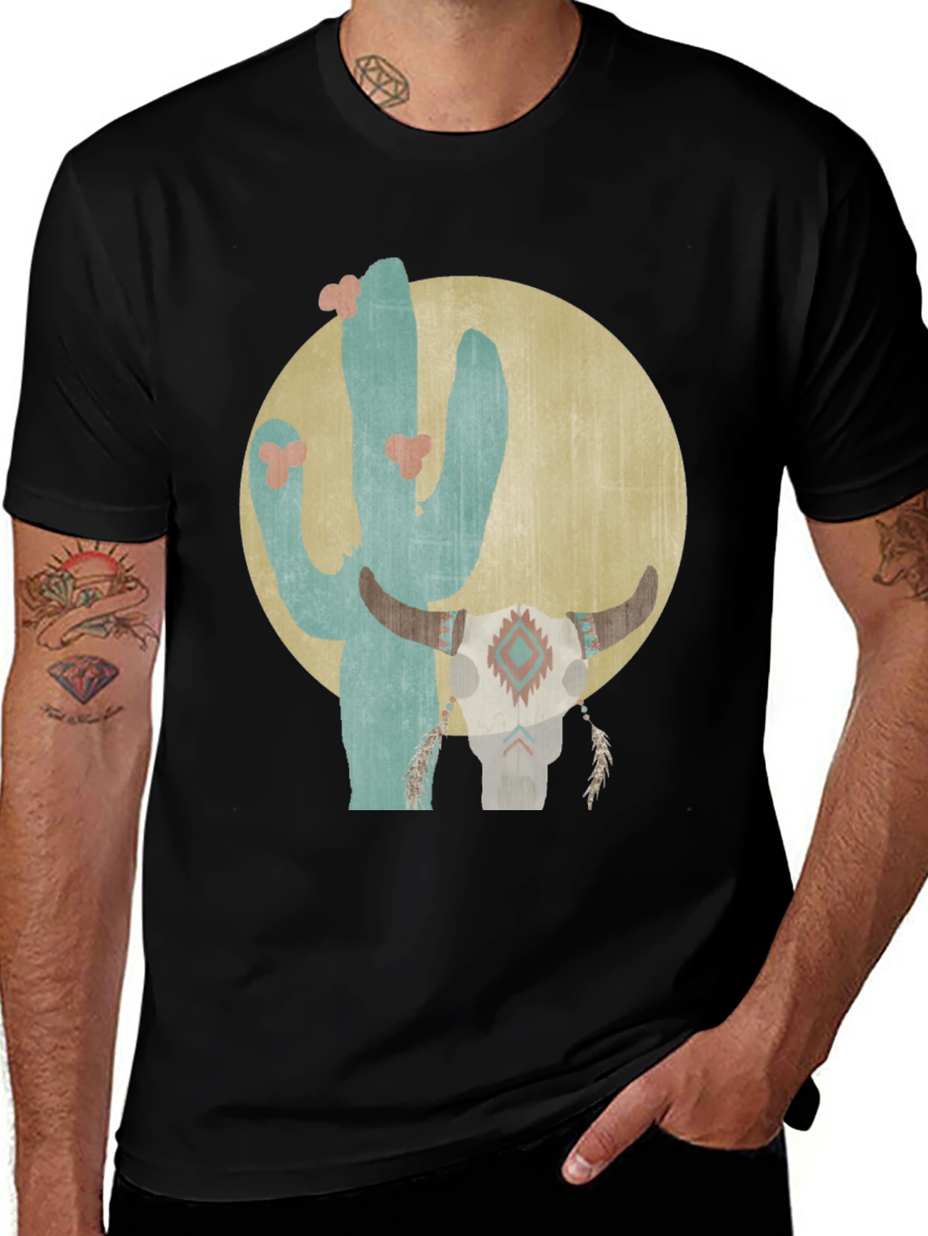 Camiseta Negra con Diseño de Cactus y Cráneo