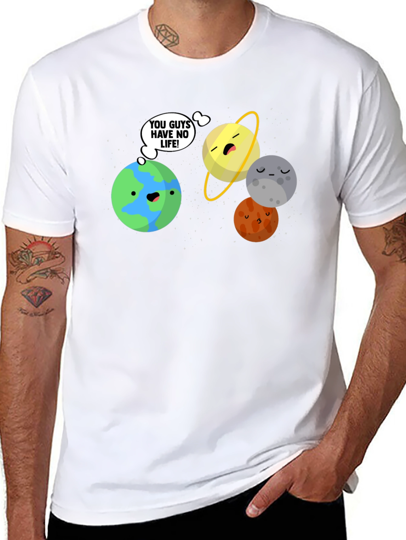 Camiseta Negra con Diseño de Planetas Graciosos