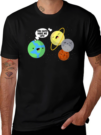 Camiseta Negra con Diseño de Planetas Graciosos