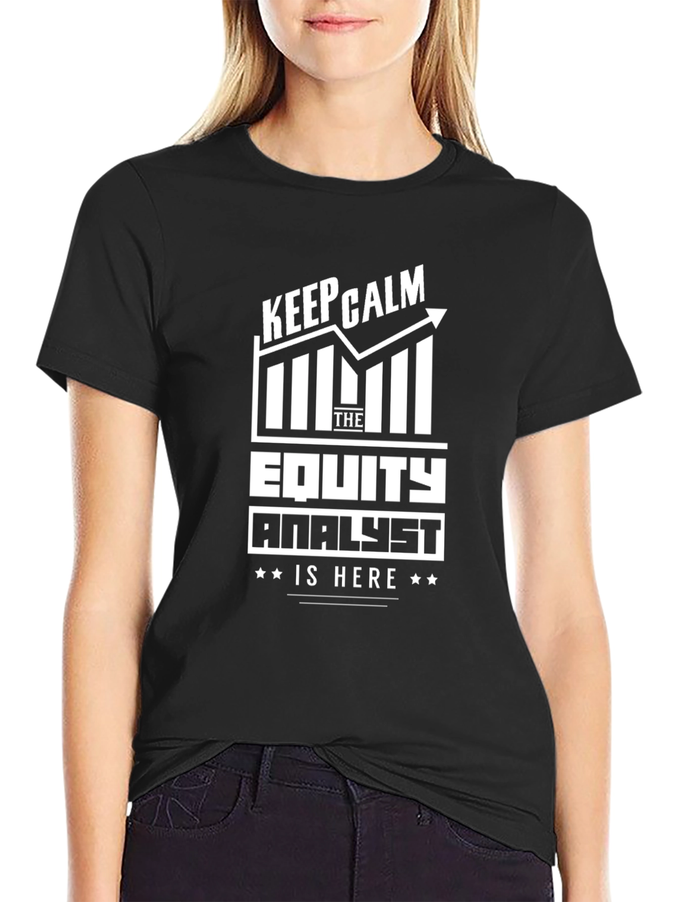 Camiseta Negra Equity Analyst - Mantén la Calma