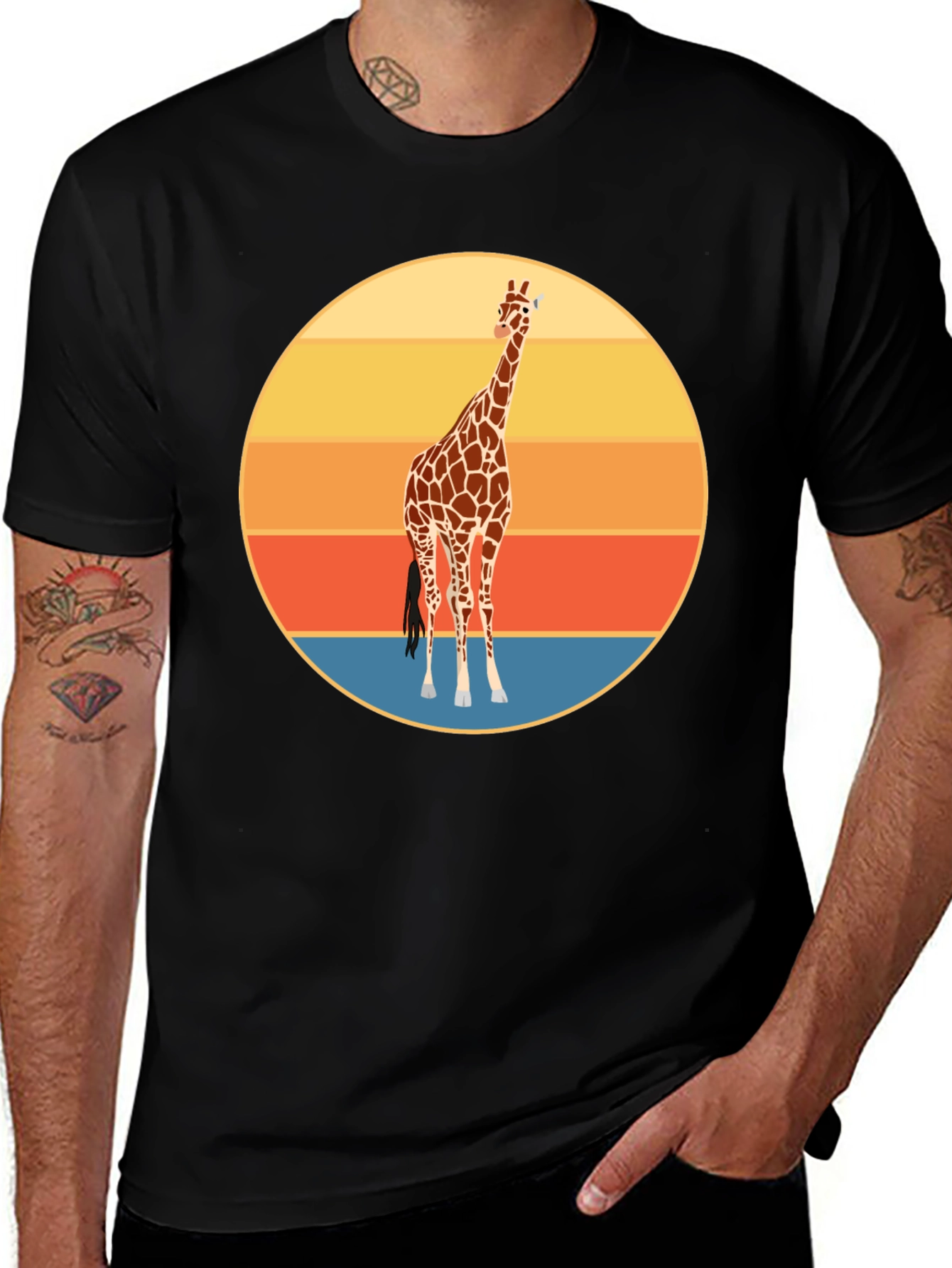 Camiseta Negra con Diseño Retro de Jirafa