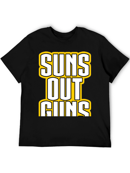 Camiseta Negra con Estampado Suns Out Guns
