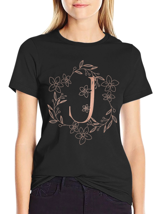 Camiseta Negra Floral con Inicial J Estilizada