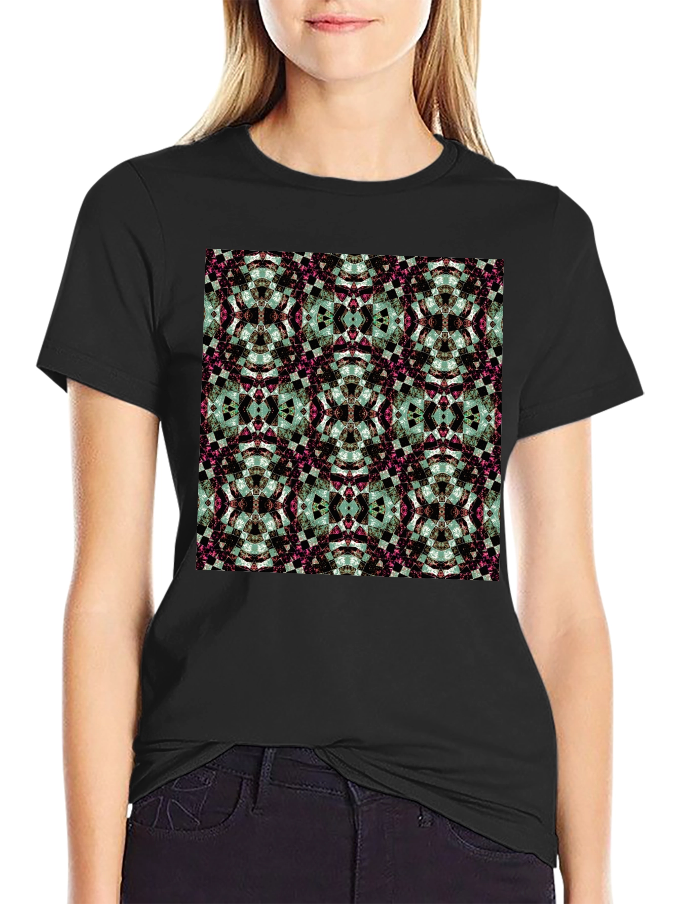 Camiseta Negra Estampado Geométrico Abstracto