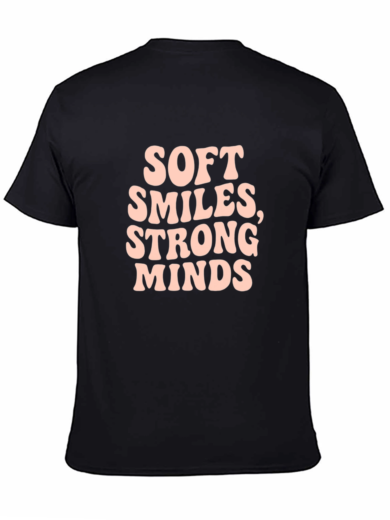 Camiseta Negra con Letras Soft Smiles Strong Minds