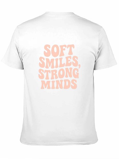 Camiseta Negra con Letras Soft Smiles Strong Minds