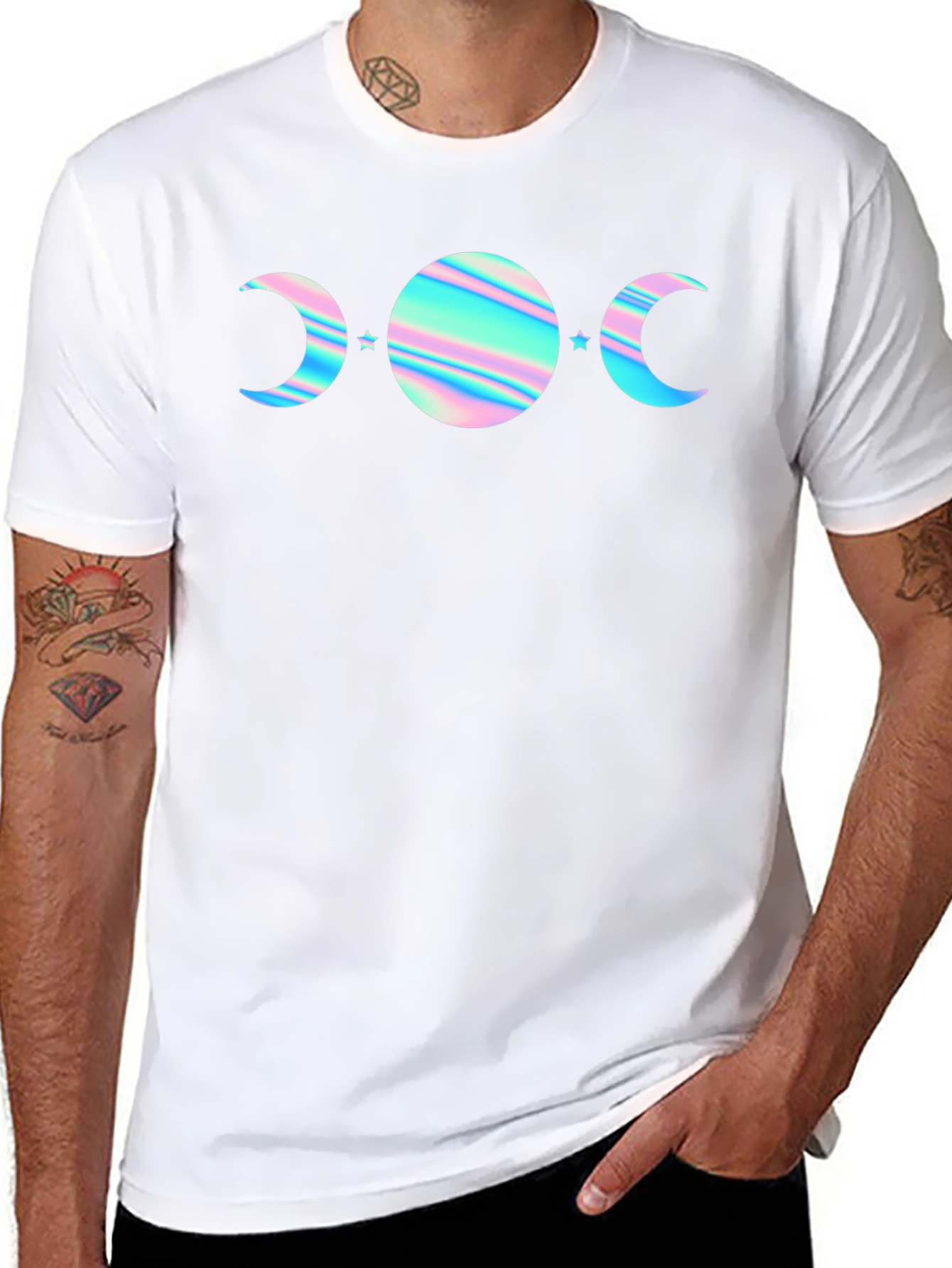 Camiseta Negra con Diseño de Fases Lunares Holográficas