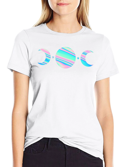 Camiseta Negra con Diseño de Fases Lunares Holográficas