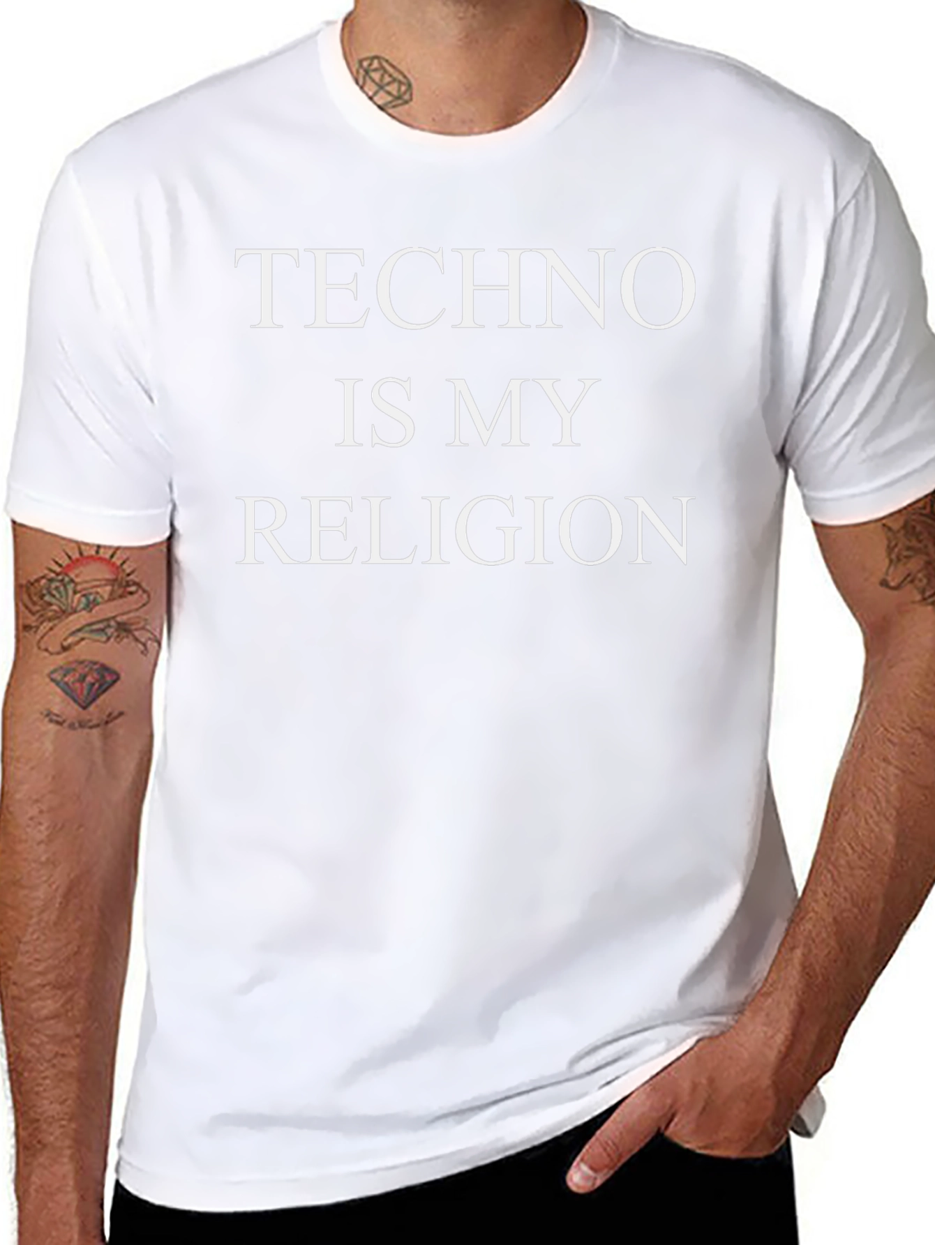 Camiseta Negra Techno Is My Religion