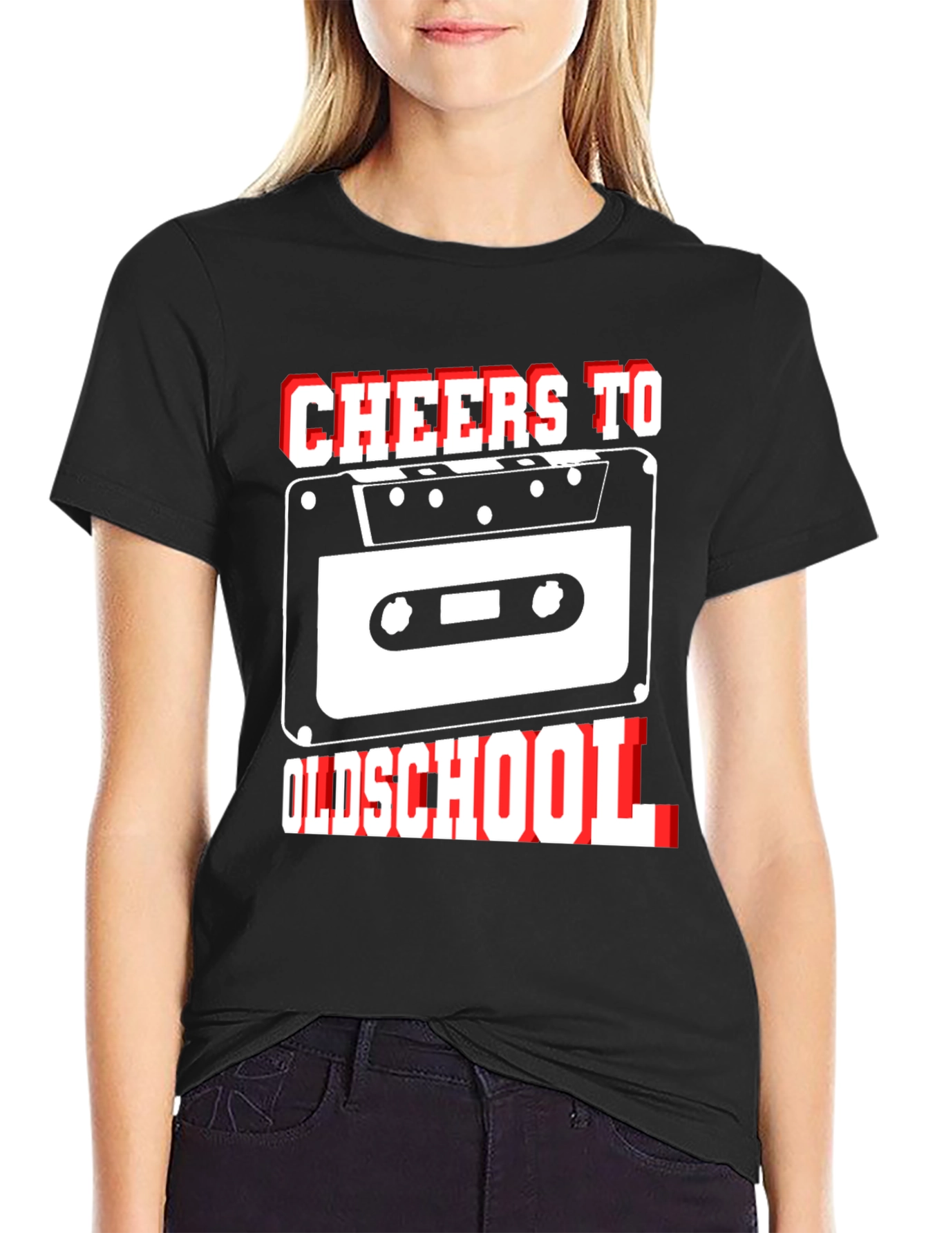 Camiseta Negra Cheers To Oldschool con Diseño Retro Cassette