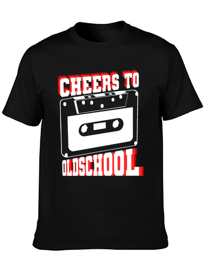 Camiseta Negra Cheers To Oldschool con Diseño Retro Cassette