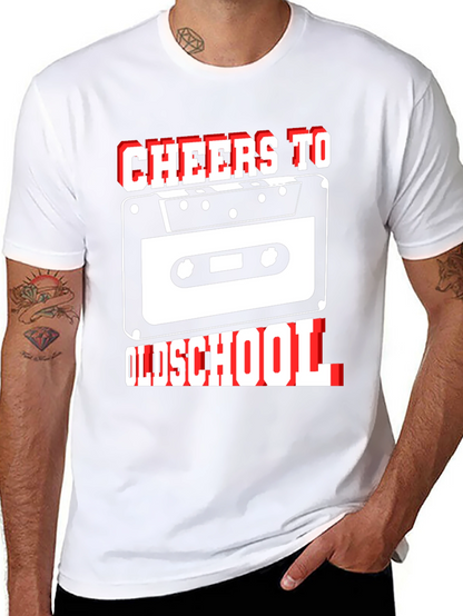 Camiseta Negra Cheers To Oldschool con Diseño Retro Cassette