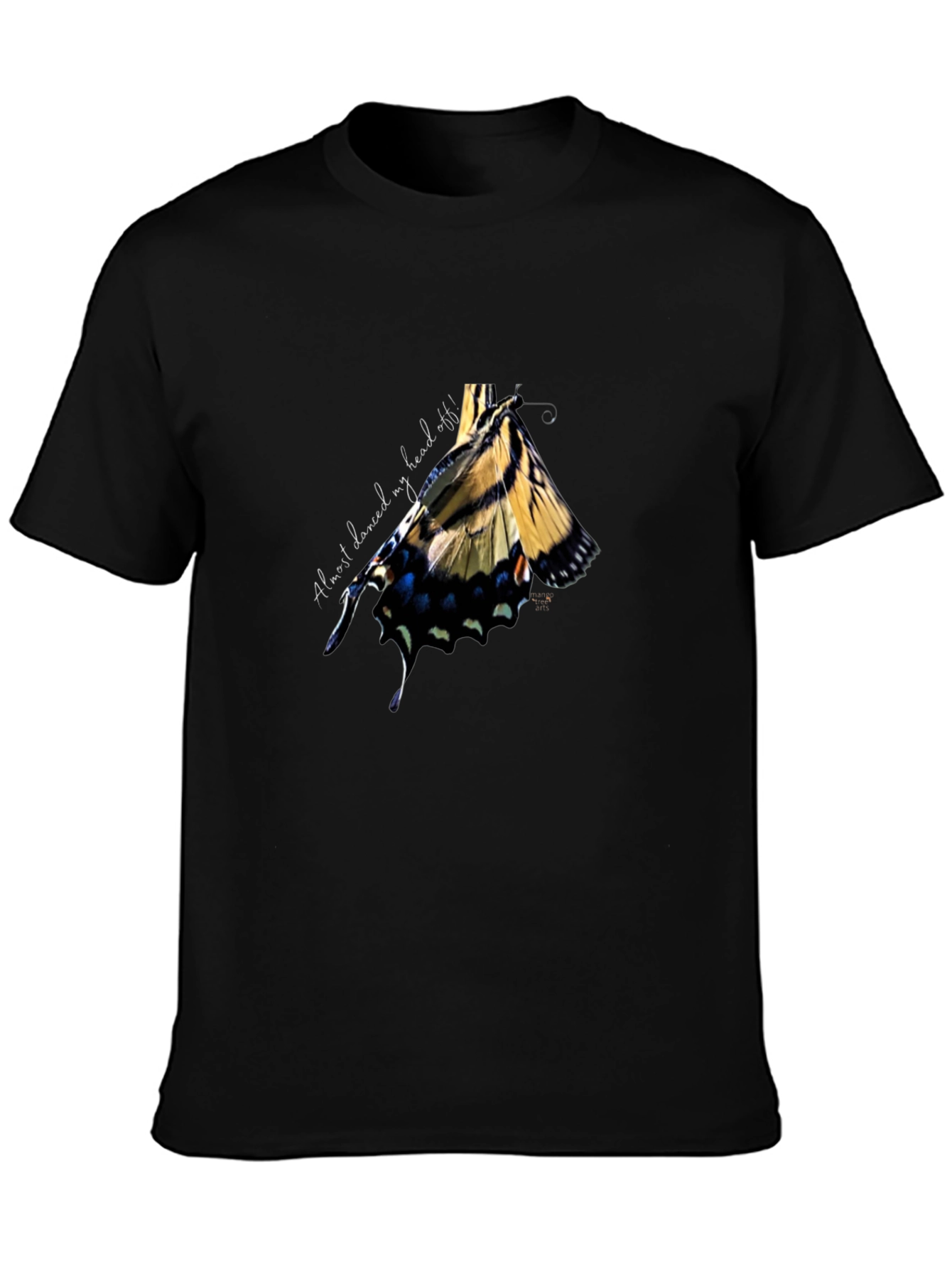 Camiseta Negra Estampado Mariposa Abstracta