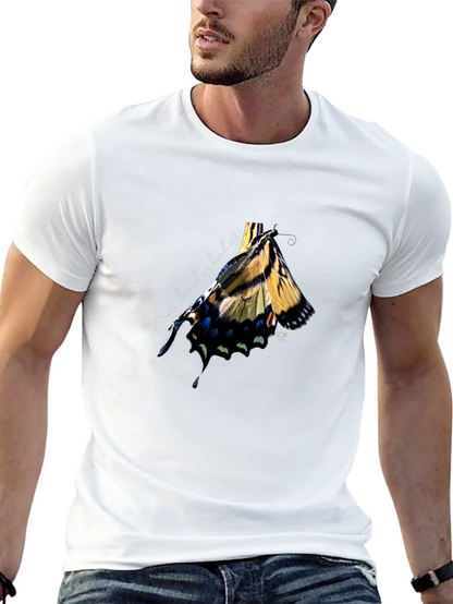 Camiseta Negra Estampado Mariposa Abstracta