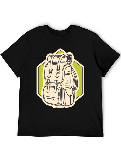 Camiseta Negra con Diseño de Mochila de Senderismo