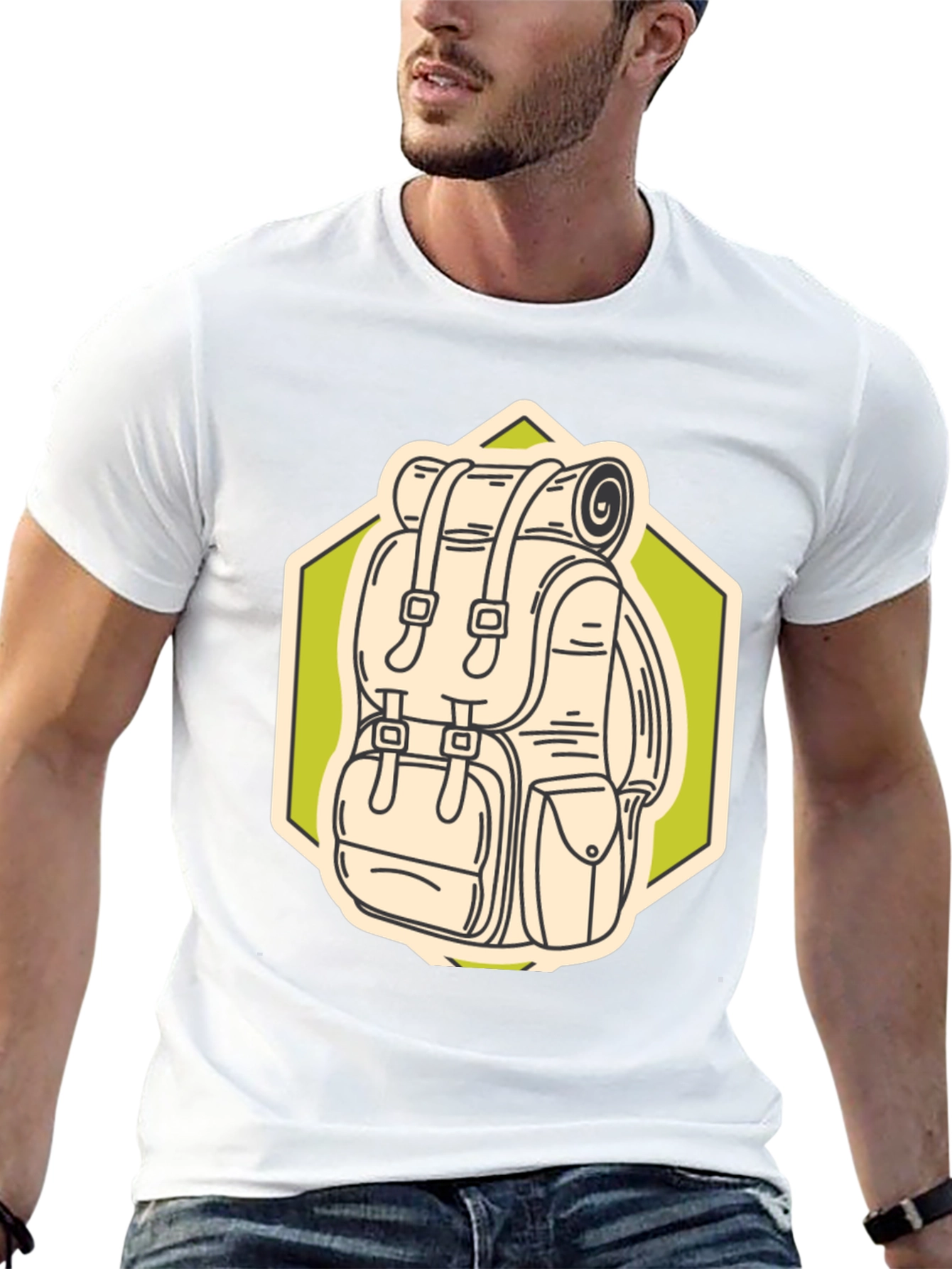 Camiseta Negra con Diseño de Mochila de Senderismo