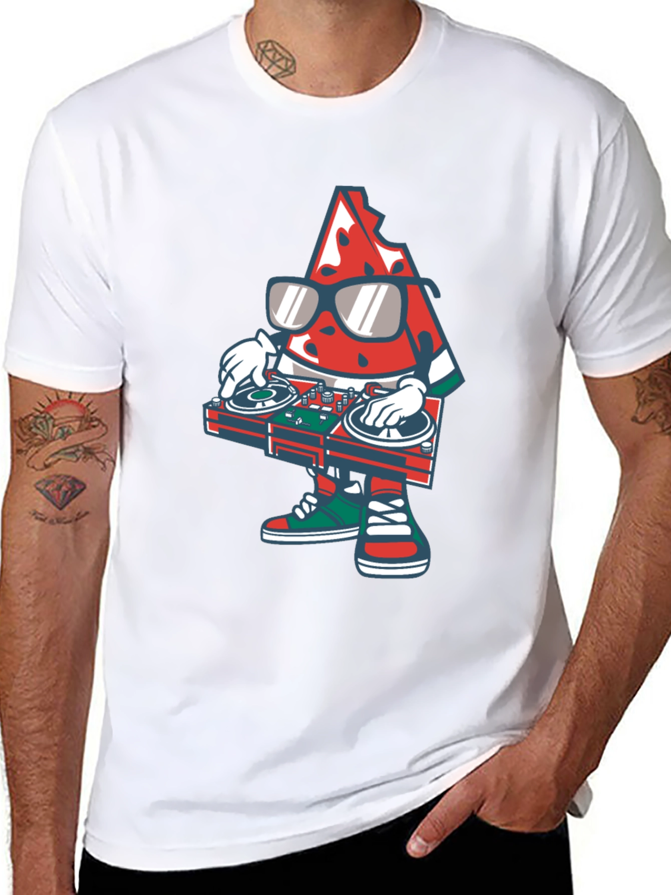 Camiseta Negra con Diseño de Sandía DJ