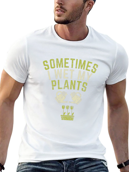 Camiseta Negra Sometimes I Wet My Plants