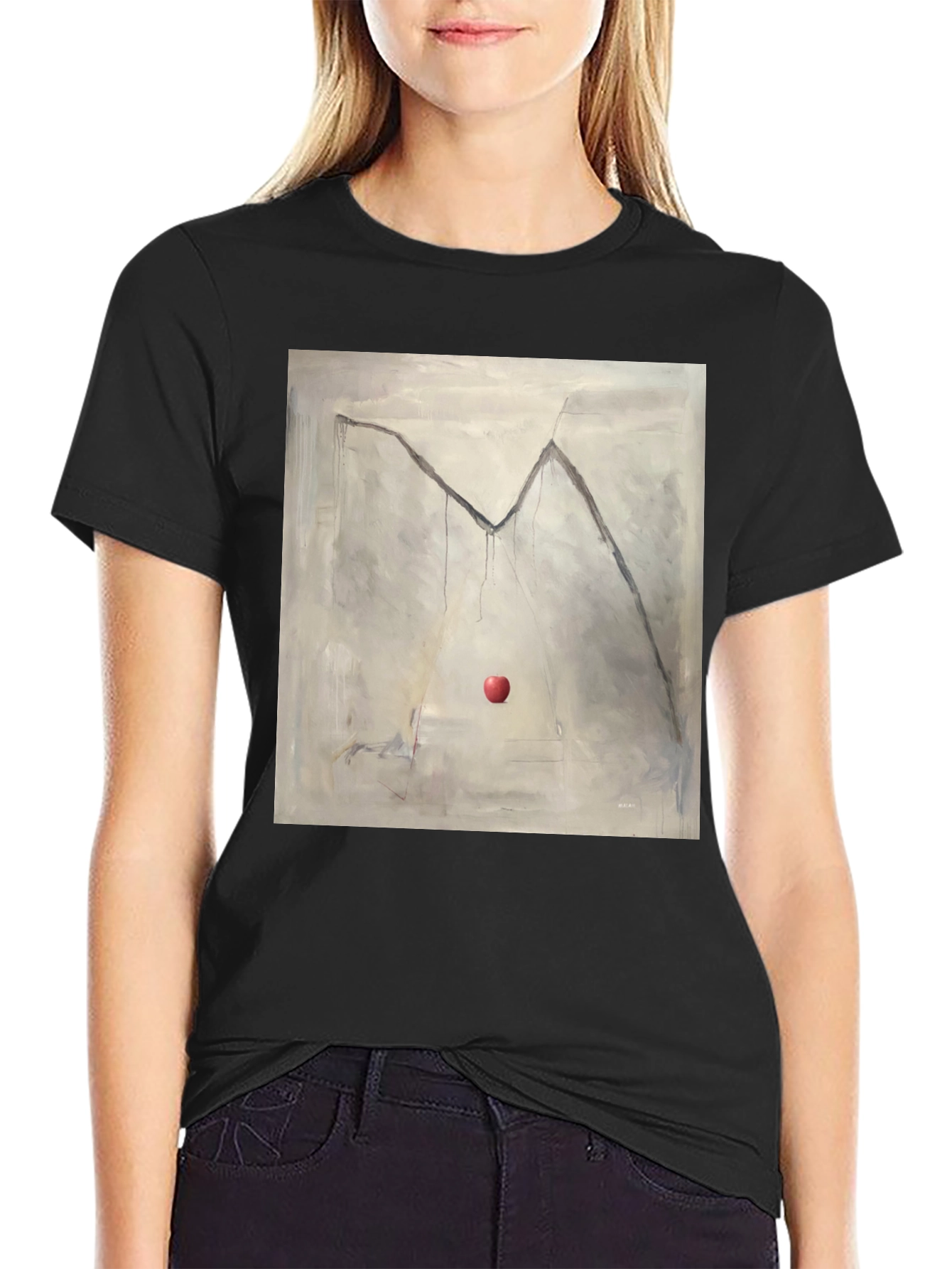 Camiseta Negra con Diseño de Manzana y Montaña Abstracta