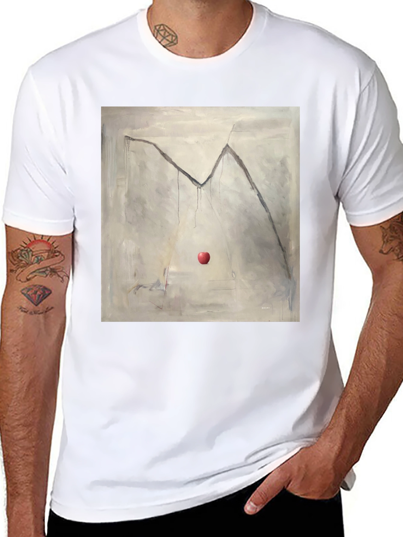 Camiseta Negra con Diseño de Manzana y Montaña Abstracta