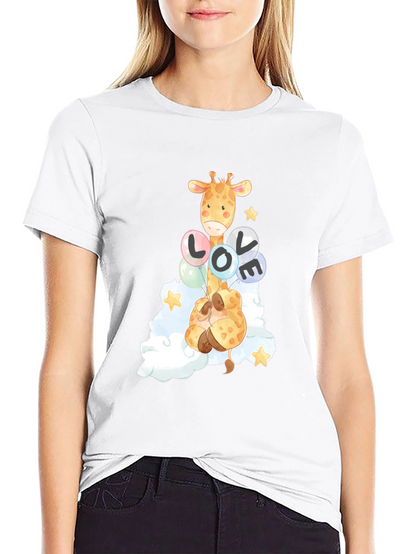Camiseta Negra con Diseño de Jirafa y Globos LOVE