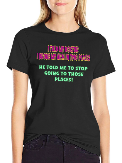 Camiseta Negra Humor Médico - ¡Brazo Roto!