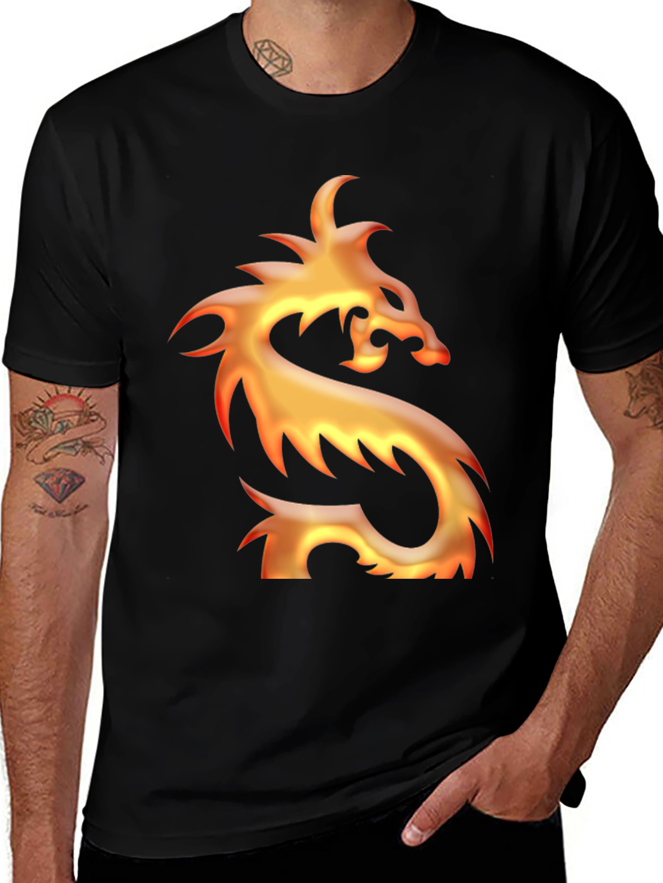 Camiseta Negra con Diseño de Dragón de Fuego