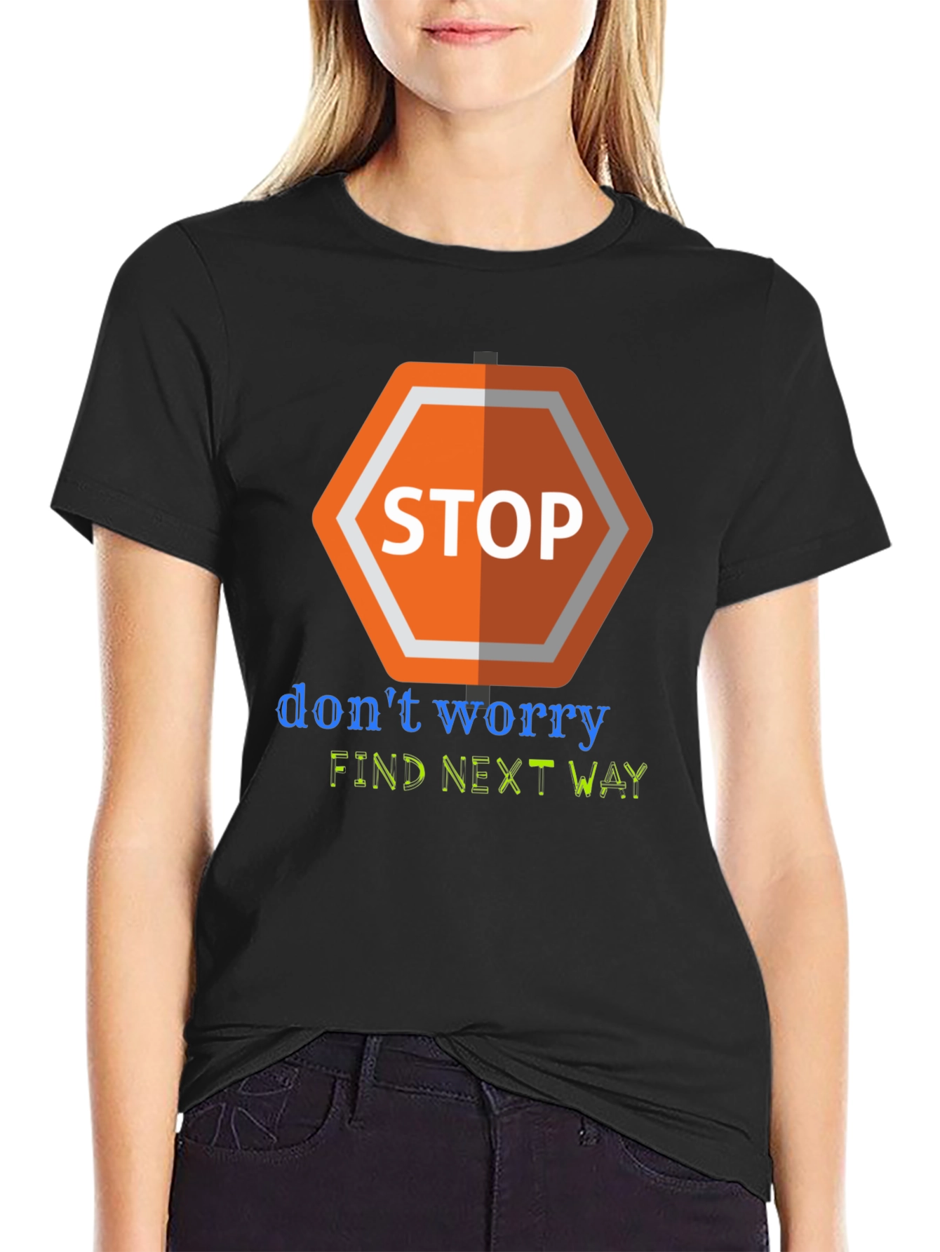 Camiseta Negra con Diseño Stop Worry