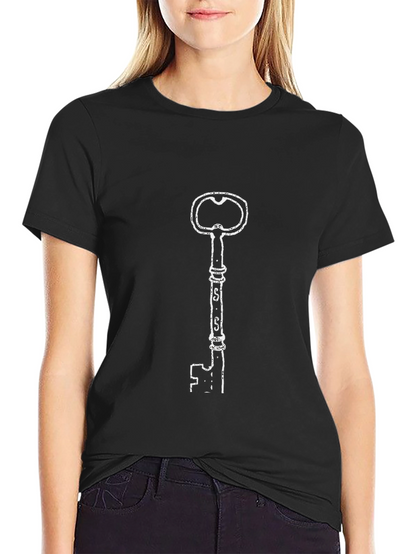 Camiseta Negra con Diseño de Llave Antigua