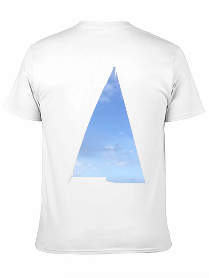 Camiseta Negra con Diseño de Velero Abstracto