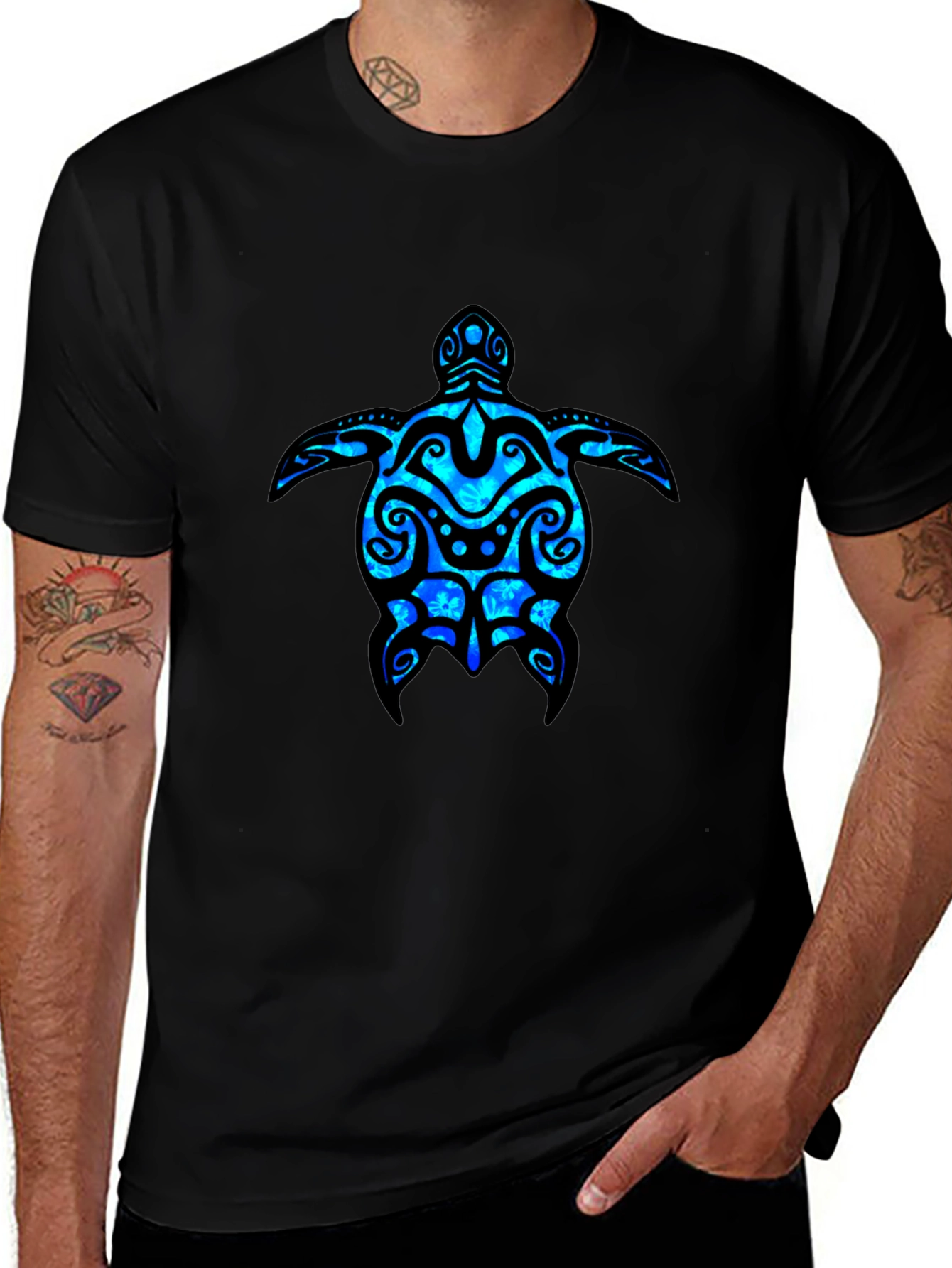 Camiseta Negra con Diseño de Tortuga Marina Azul