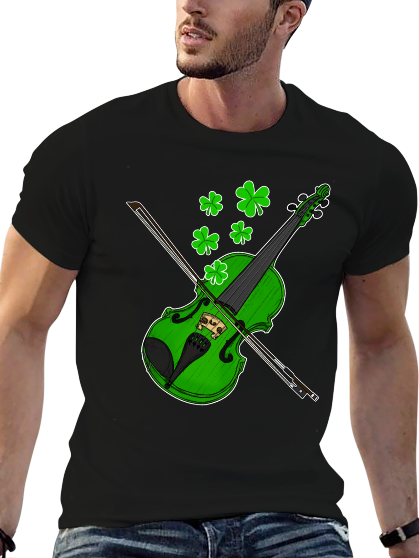Camiseta Negra con Diseño de Violín Trébol St. Patrick