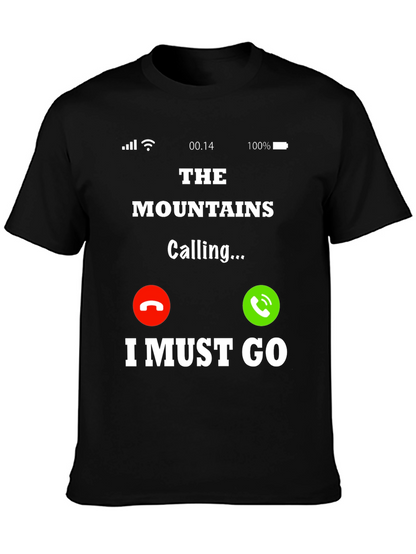 Camiseta Negra The Mountains Are Calling para Aventura