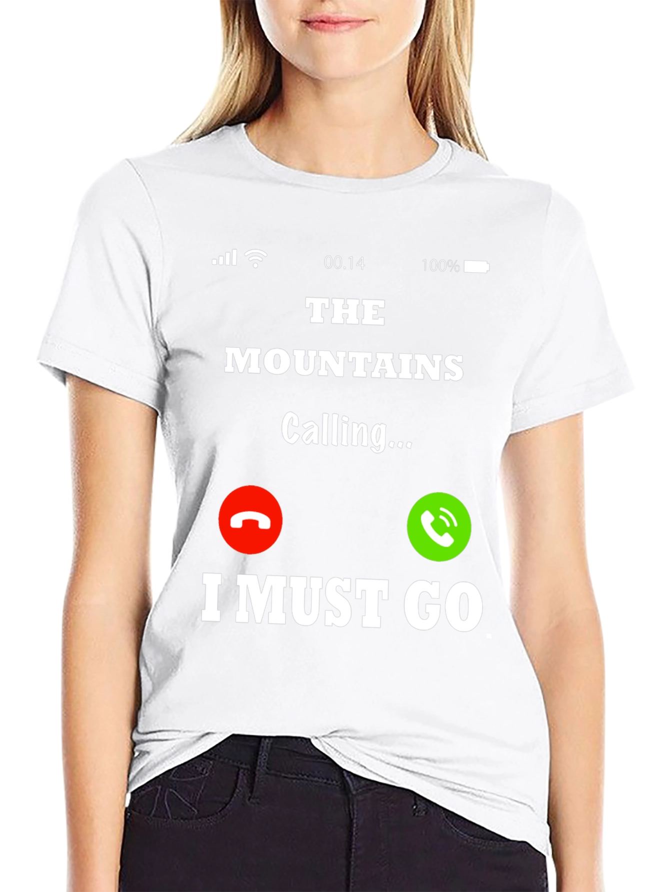 Camiseta Negra The Mountains Are Calling para Aventura