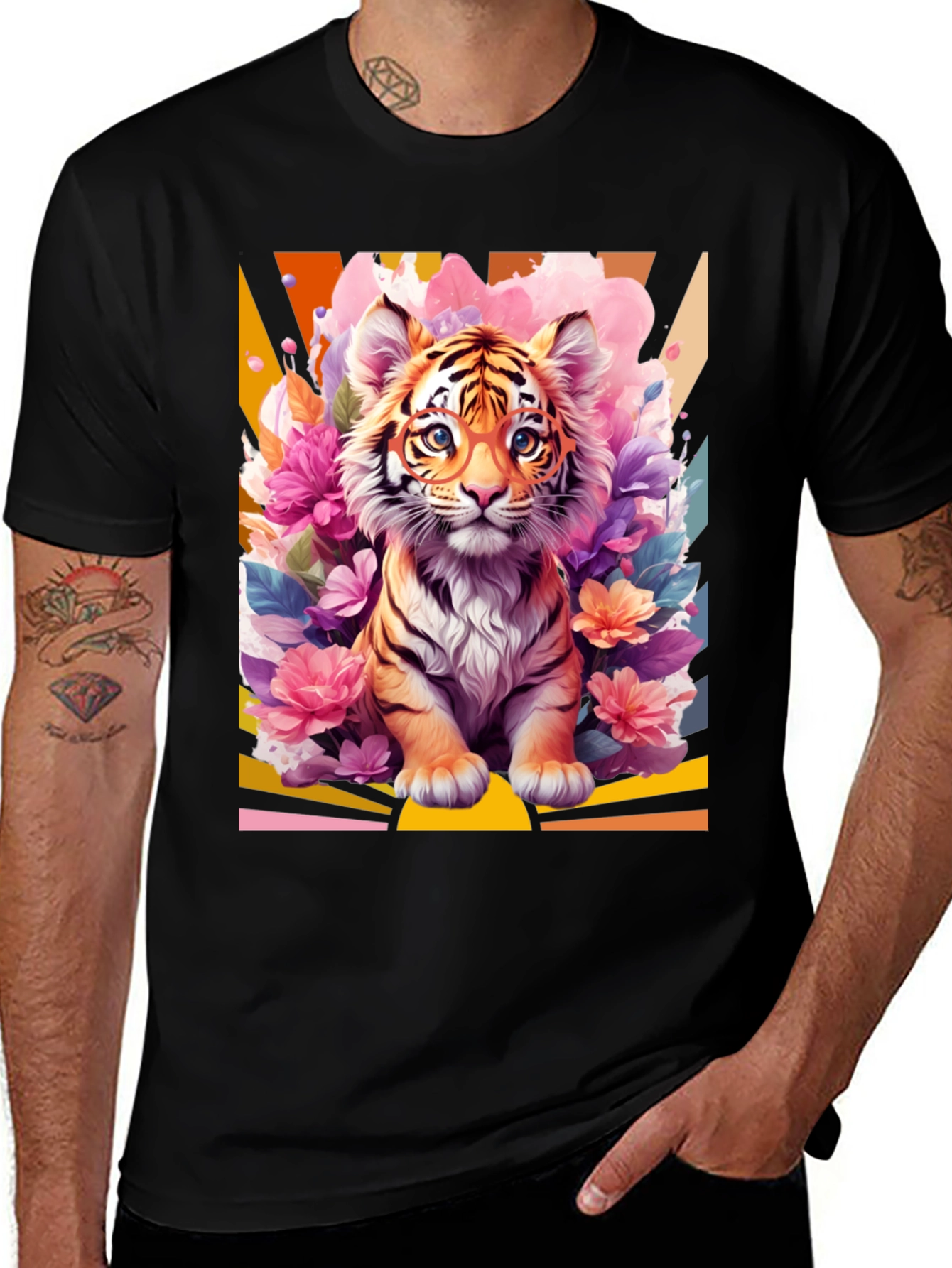 Camiseta Negra con Diseño de Tigre Floral