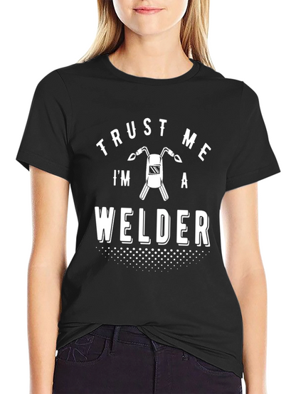 Camiseta Negra Trust Me Im a Welder
