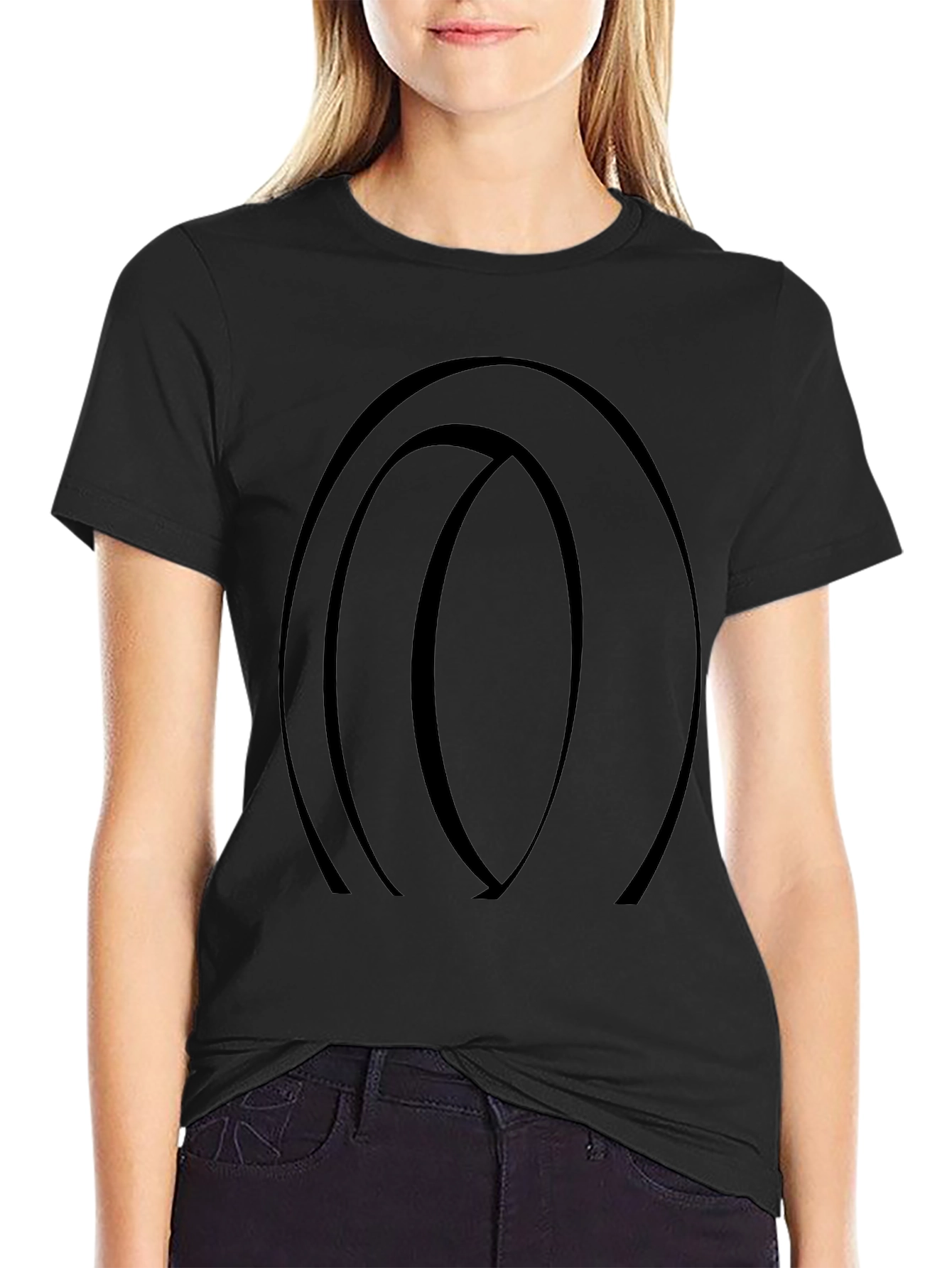 Camiseta Negra con Diseño Abstracto Ovalado