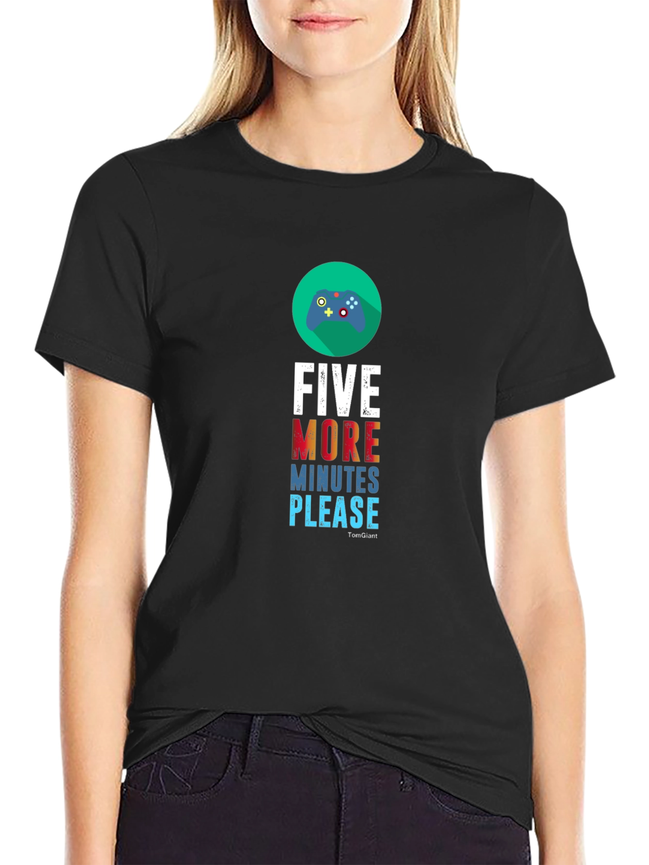 Camiseta Negra Cinco Minutos Más para Gamers