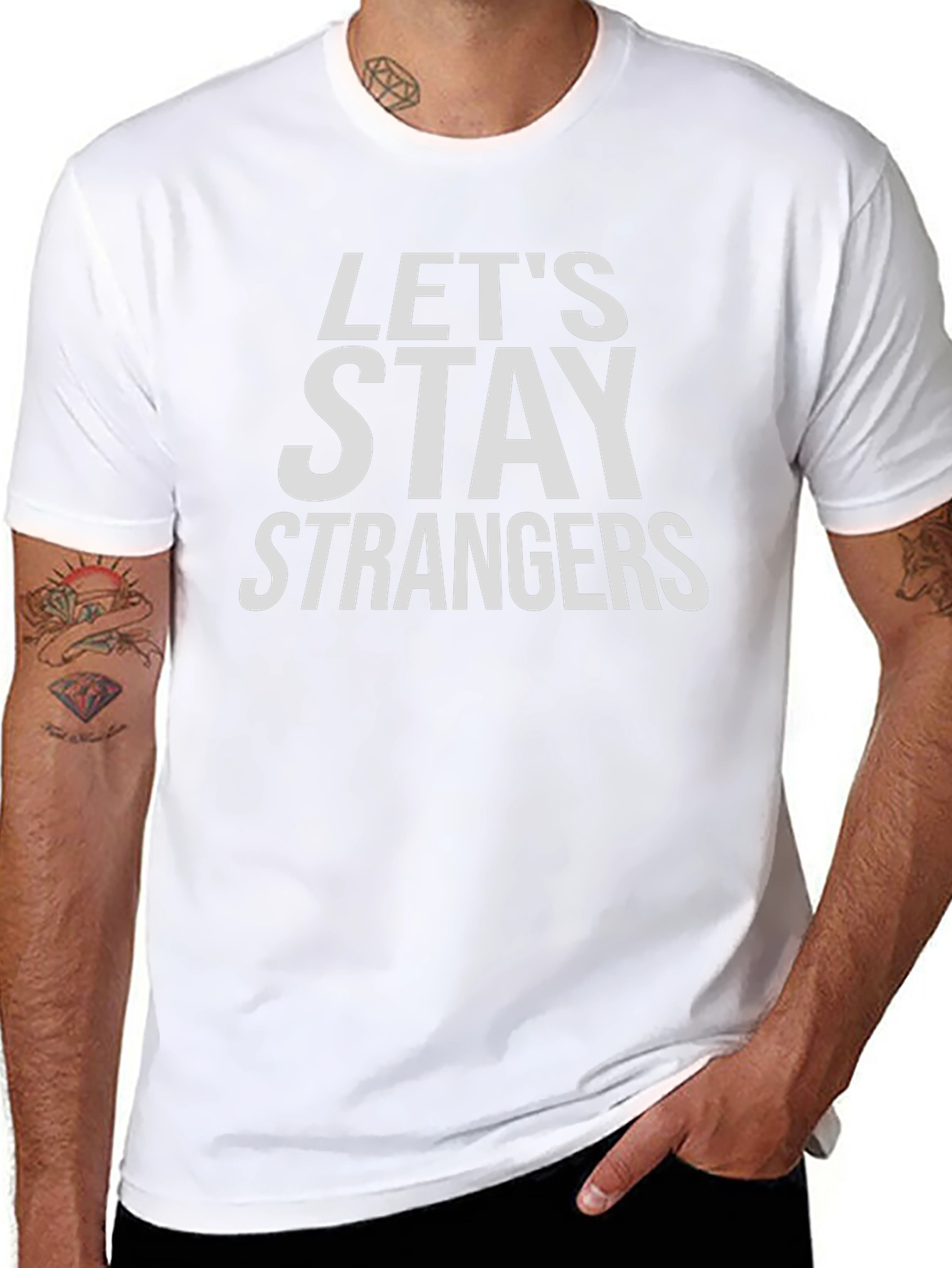 Camiseta Negra Lets Stay Strangers Casual
