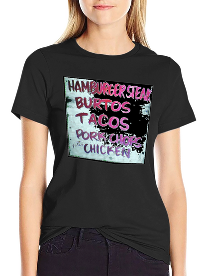 Camiseta Negra con Menú de Comida