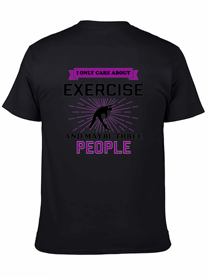 Camiseta Negra: Ejercicio y Tres Personas