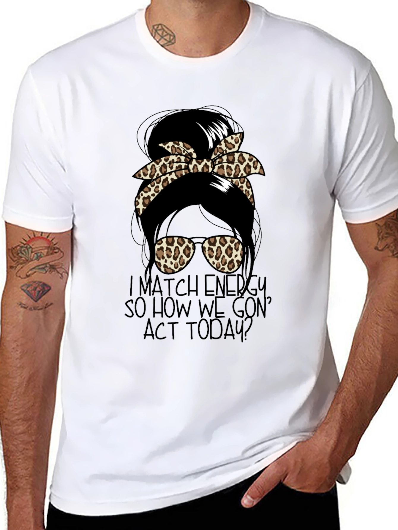 Camiseta Negra con Diseño de Moño Leopardado